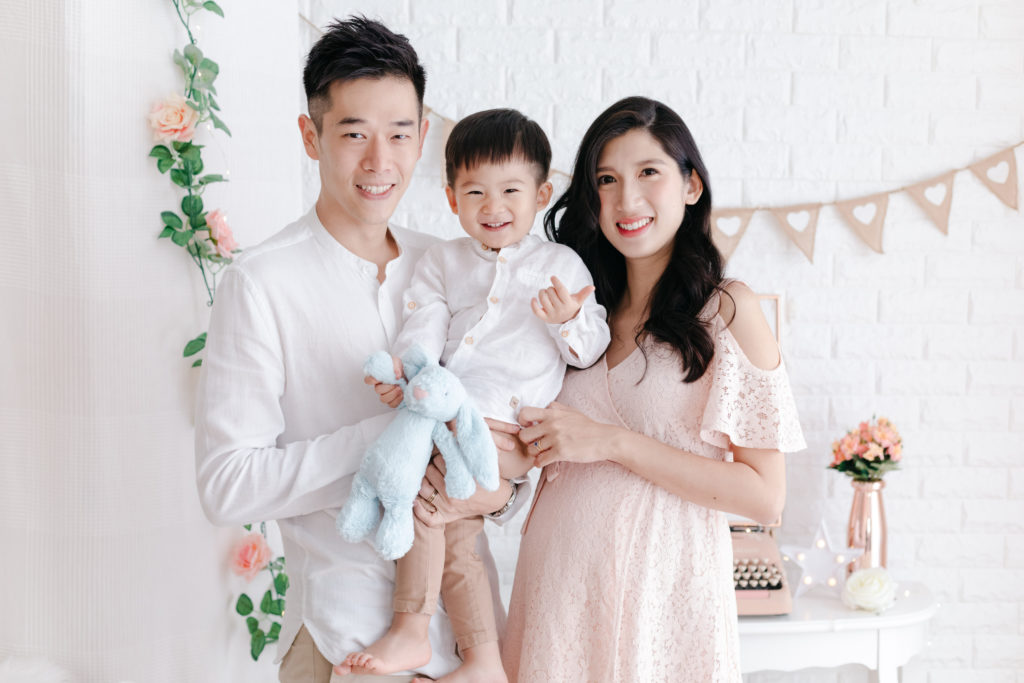 Dearcollective Singapore Maternity Family Photoshoot